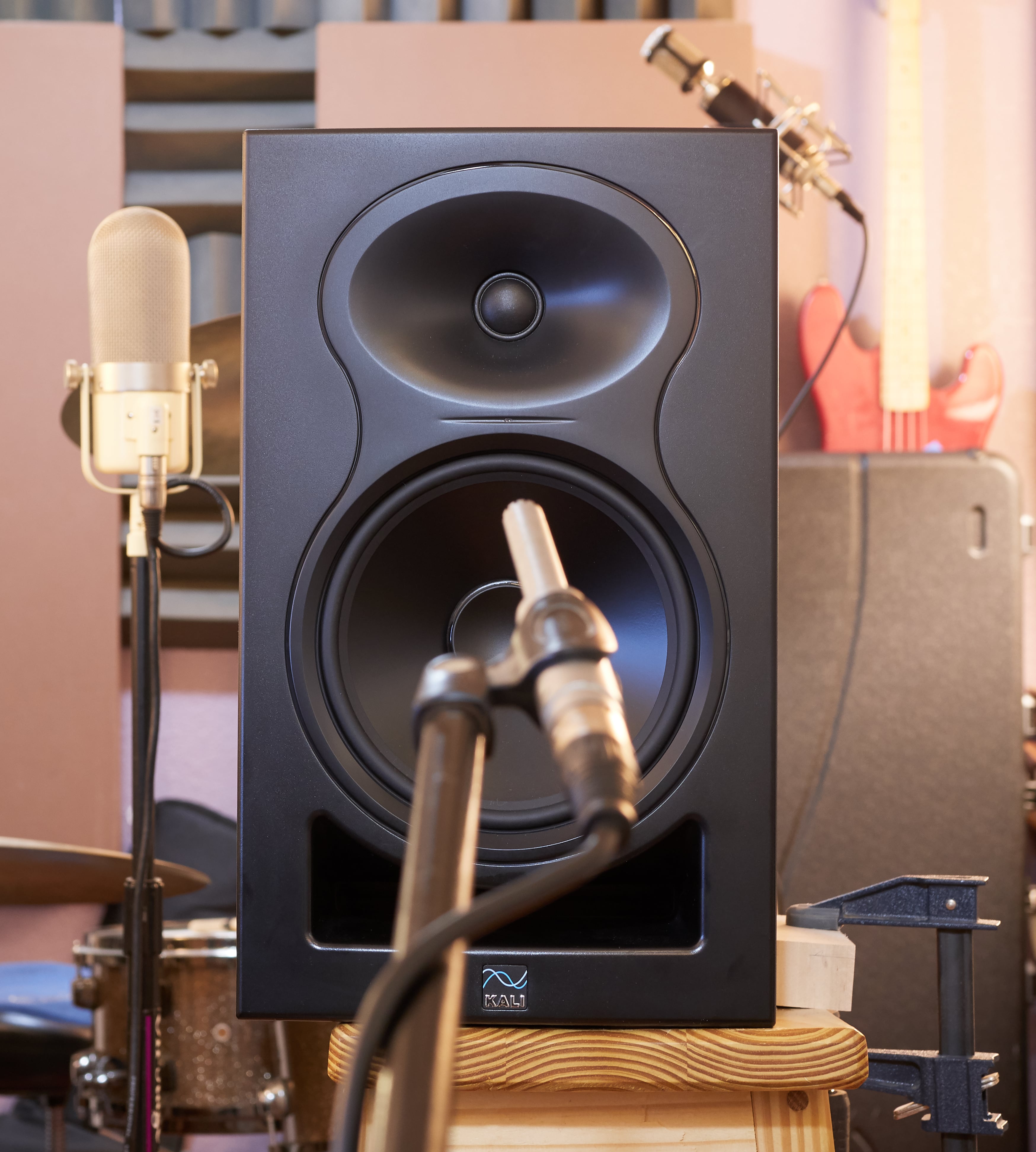 kali audio lp8 review